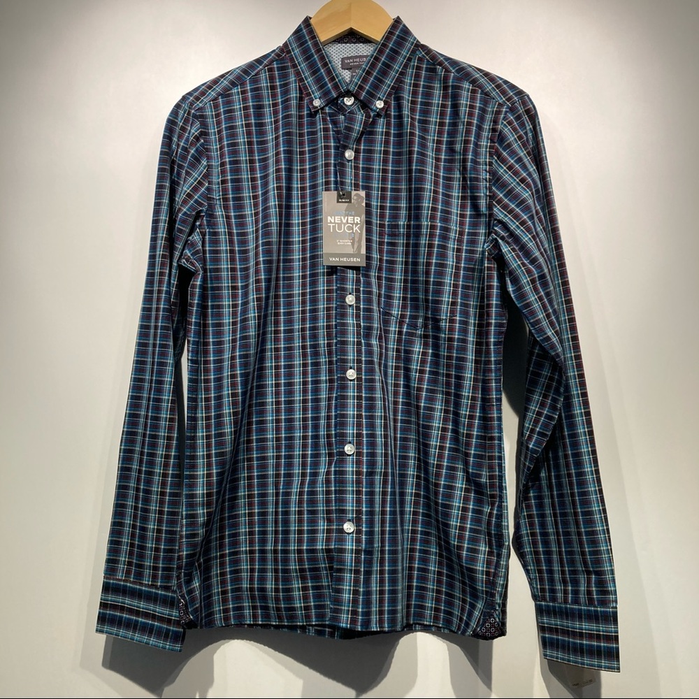 Van Heusen 14-14.5, 32/33 Casual Button Down NWT